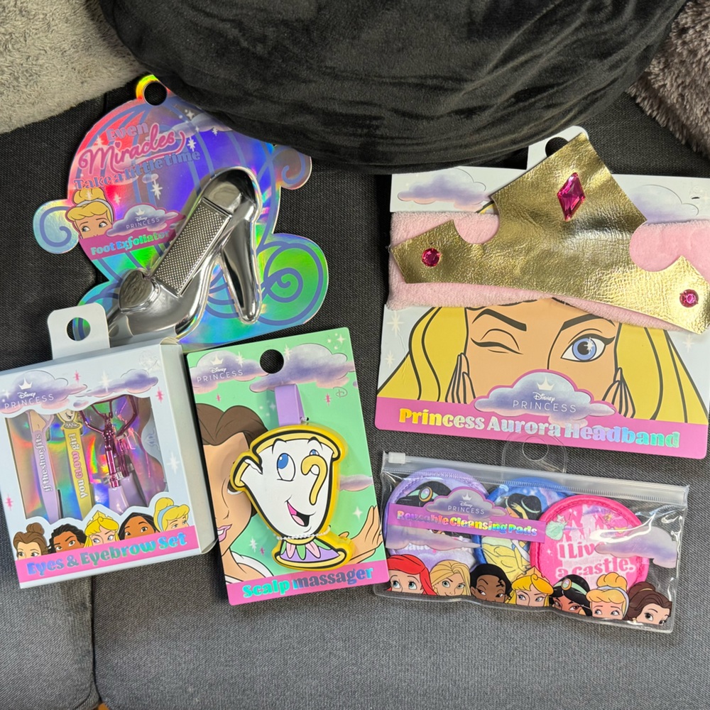 NWT Disney Princess Beauty Accessories Bundle - Primark